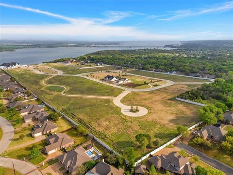 Residential Land in Westlake, Woodway