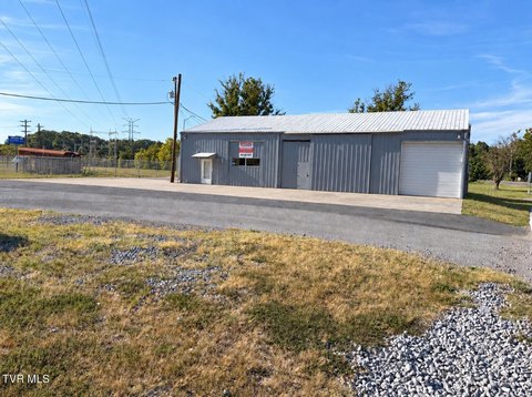 Automotive Repair Shop with Mezzanine