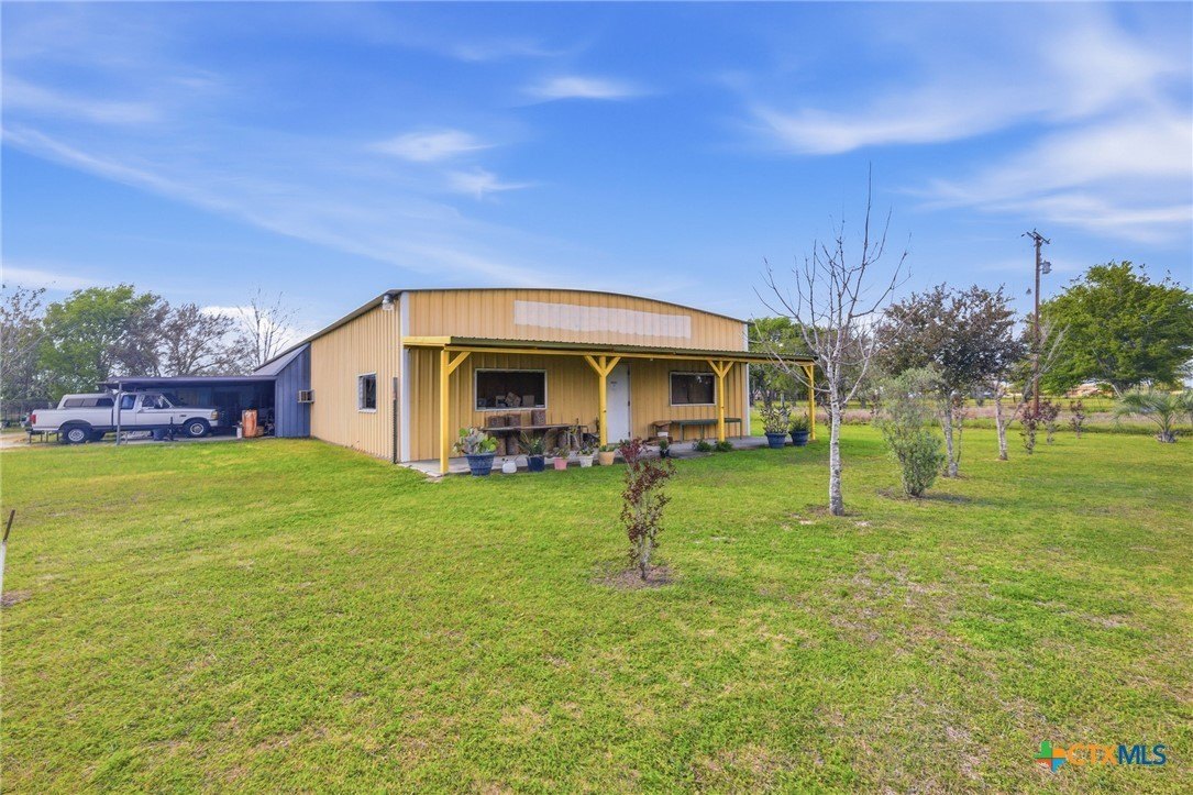 Mixed-Use Property with Business Potential