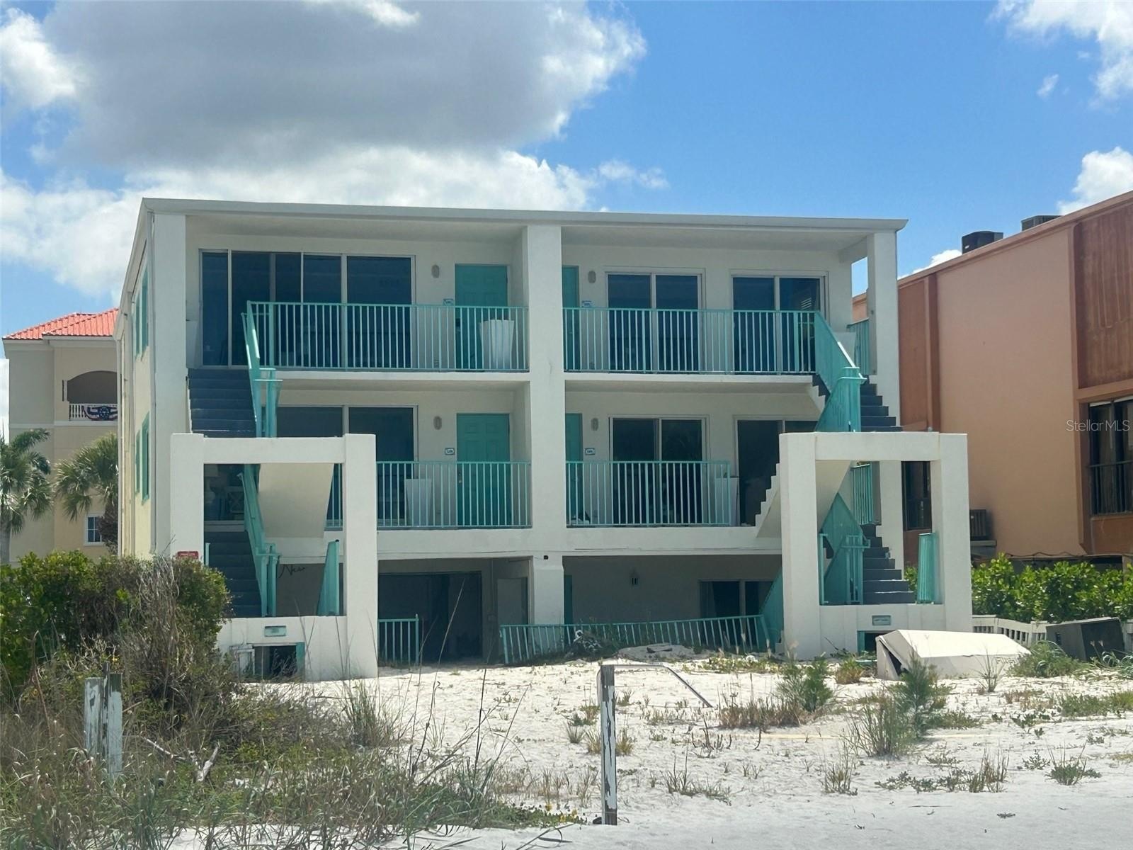 Gulf Frontage Remodel Opportunity