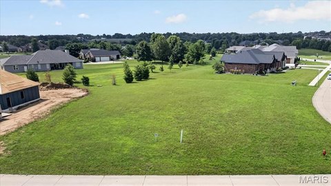 LAND - Waterloo, IL