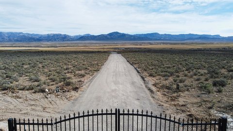 Panguitch Land with Scenic Views
