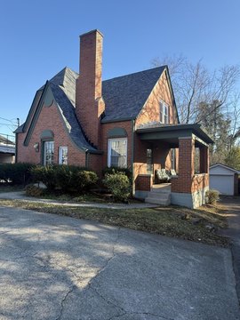 Somerset Mixed-Use Brick Building