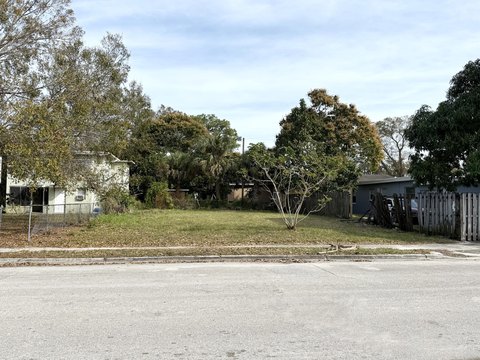 Land & Docks, Fort Pierce, FL