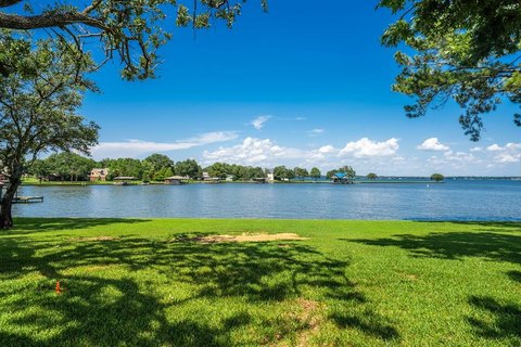 Waterfront Lot in Trinidad, TX