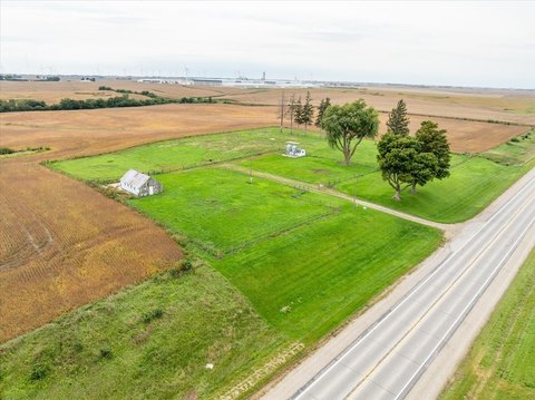 Land, Malcom, IA