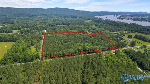 Unrestricted Land Near Rainbow City