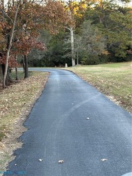 Land in Mathews, Virginia