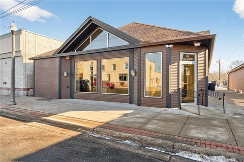Cambridge Commercial Building with Upgrades