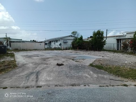 Residential Lot in Bradenton, FL