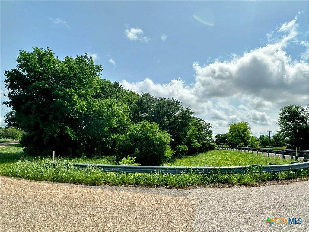 Residential Land in McGregor, TX