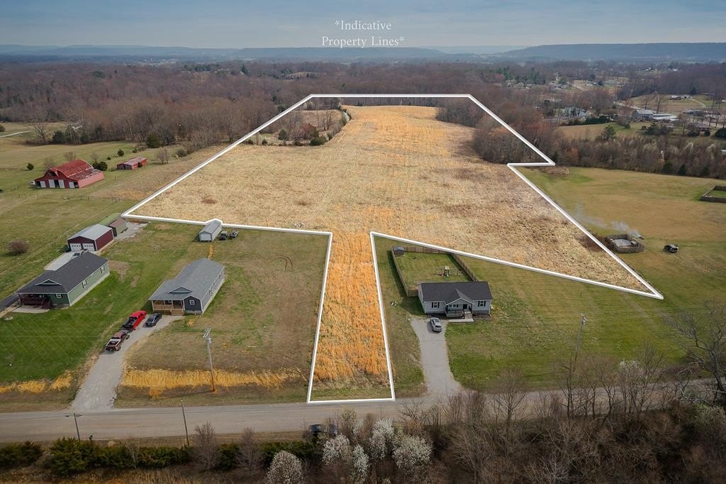28.16 Acres in Sparta, TN