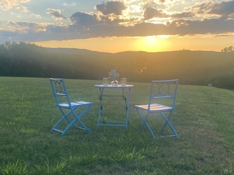 Gretna, VA