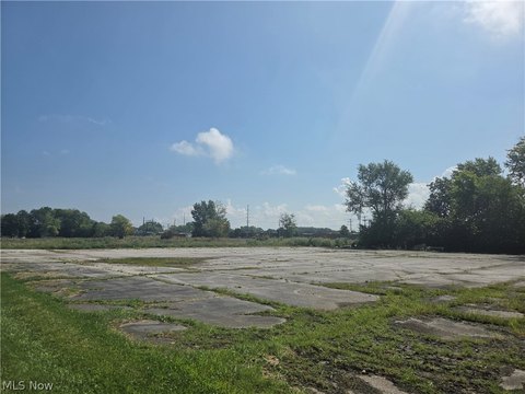 Infrastructure-Ready Commercial Land
