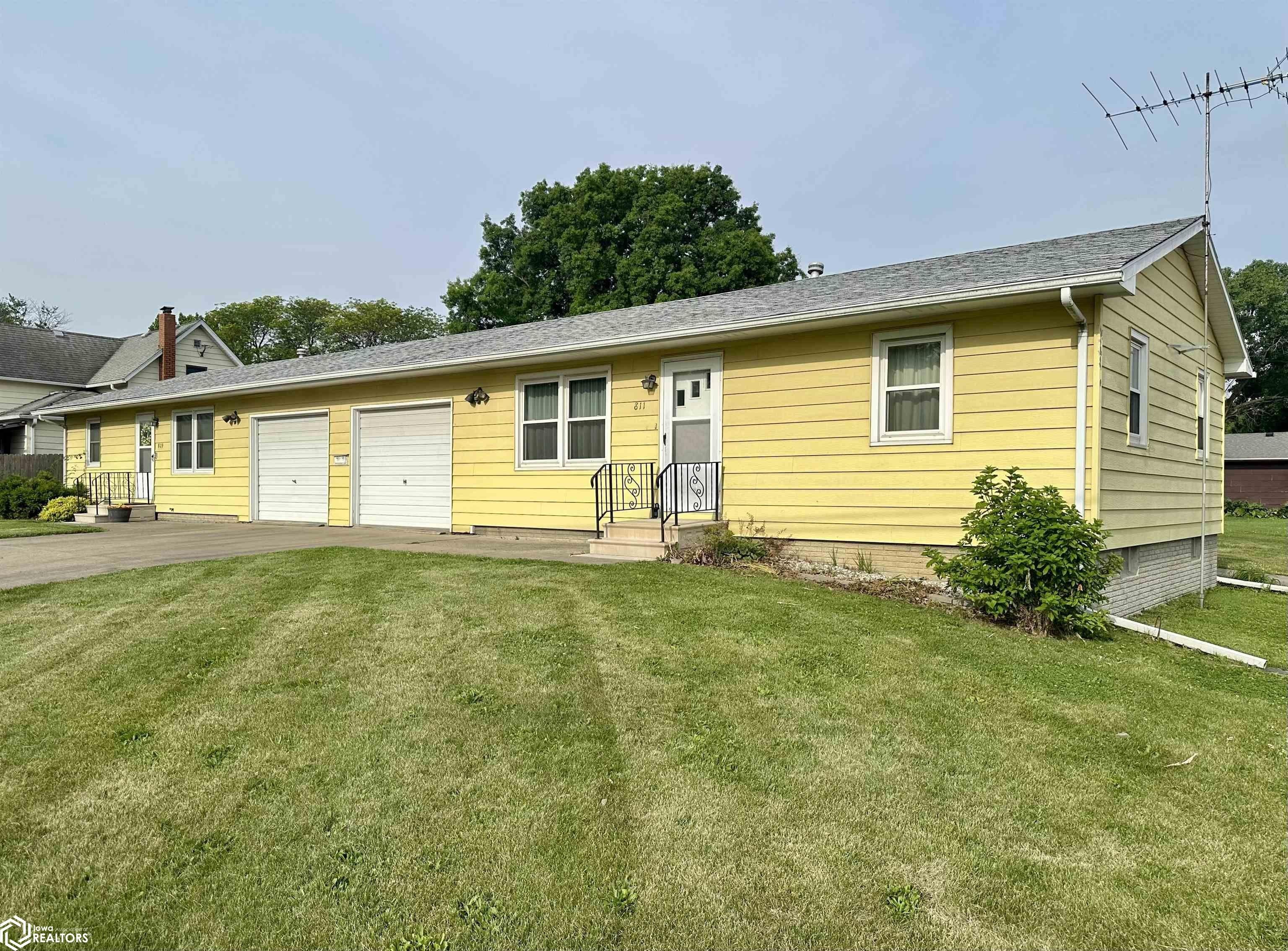Chariton Iowa Side-by-Side Duplex