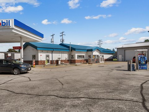 Turn-Key Gas Station Convenience Store