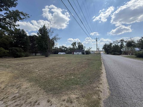 Land, Savannah, TN