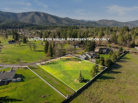 Land, Cave Junction, OR