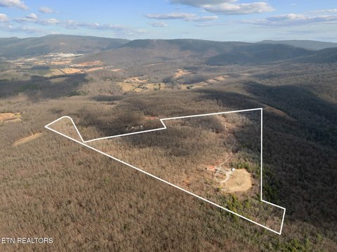 LAND - Crossville, TN