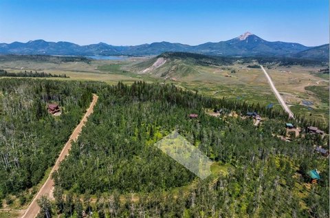 Land, Clark, CO