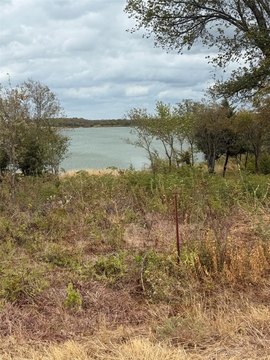 Land, Sanger, TX