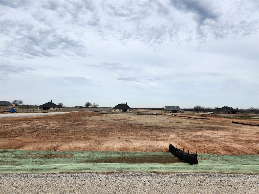 Unimproved Land in Paradise, Texas