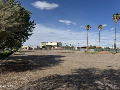 Prime Glendale Commercial Land Parcel