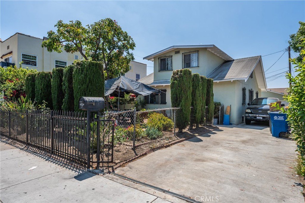 Huntington Park Triplex For Sale
