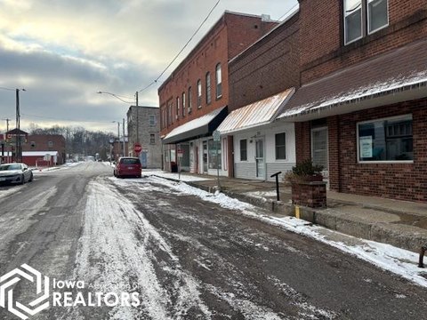 Unique Income-Generating Duplex with Gym