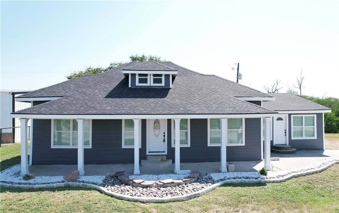 Remodeled Commercial Property in Mathis, TX
