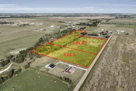Picturesque Land South of Waxahachie