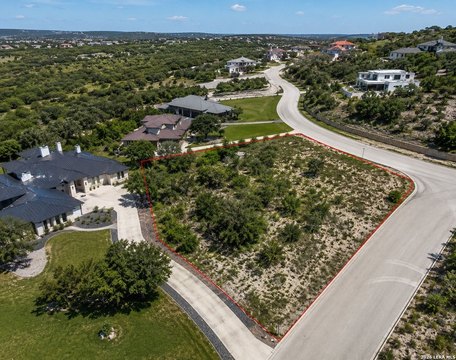 LAND - San Antonio, TX