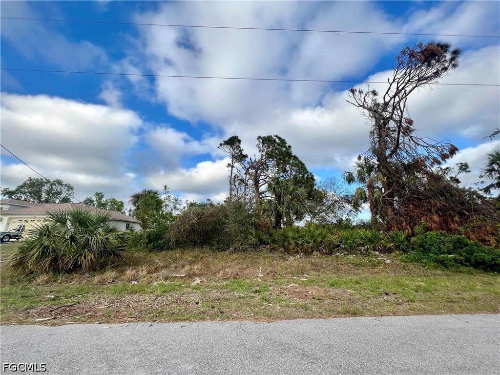 Residential Lot in Growing Community