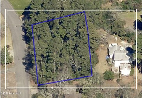 Residential Lot in Houndslake