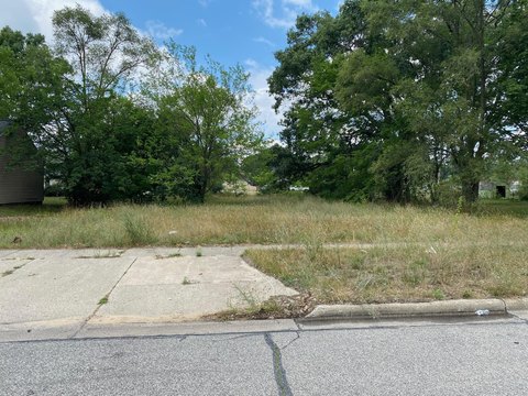 LAND - Muskegon, MI
