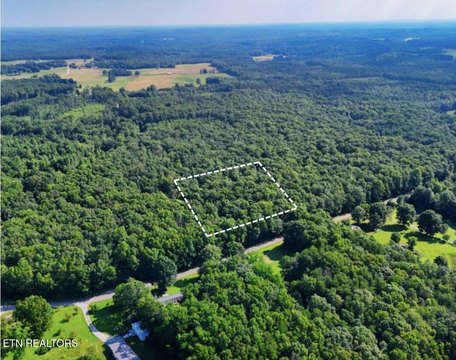 LAND - Crossville, TN