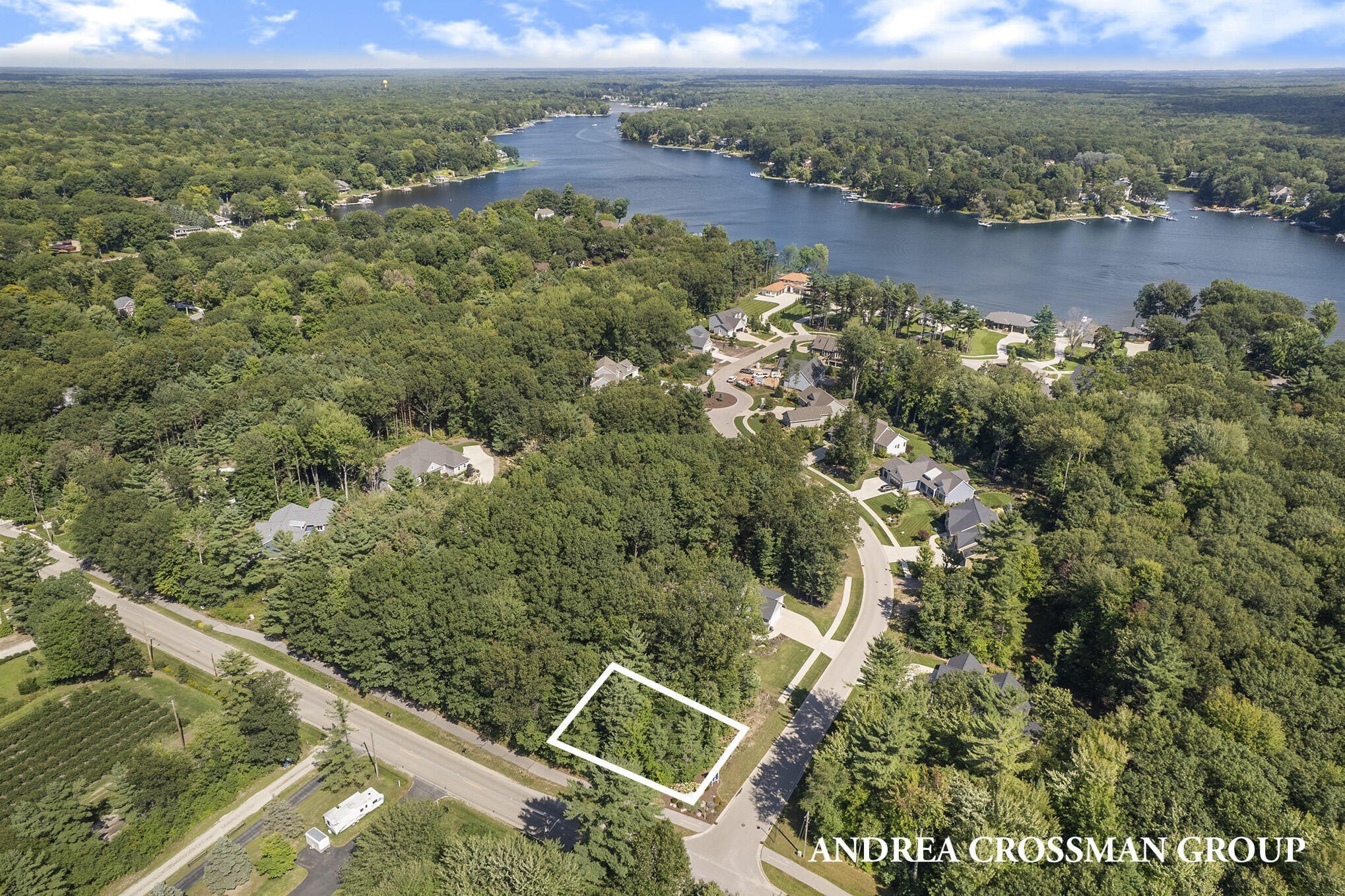 Residential Land in Spring Lake