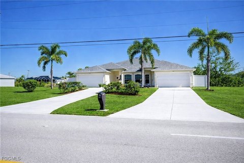 Waterfront Duplex in Cape Coral