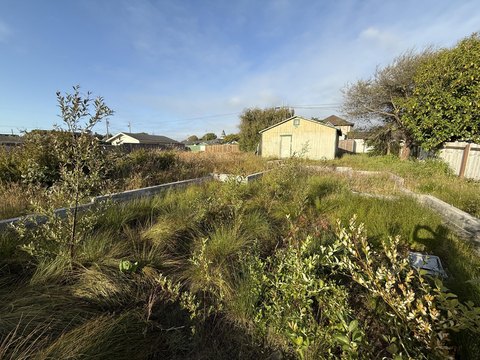 Eureka Vacant Lot with Garage