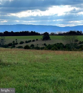 Level Building Lot in Keyser