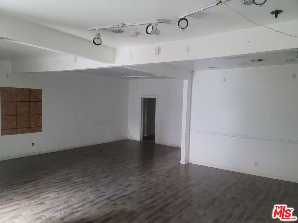 Picture 16