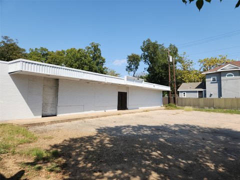 Commercial Retail Land with Parking