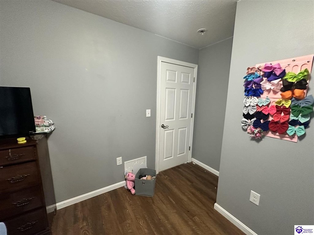 Picture 33
