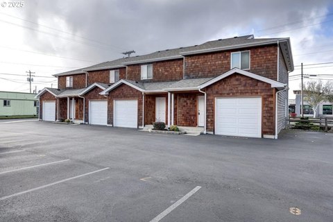 Seaside Multifamily Investment Opportunity