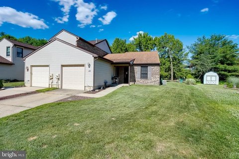 One-Level 2BR Duplex Home