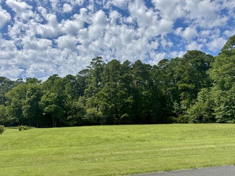 Land, ACCOMAC, VA