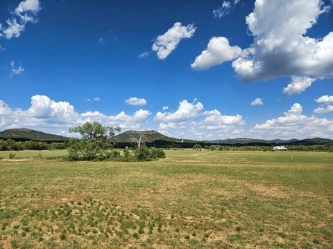 Large Residential Lot Near River