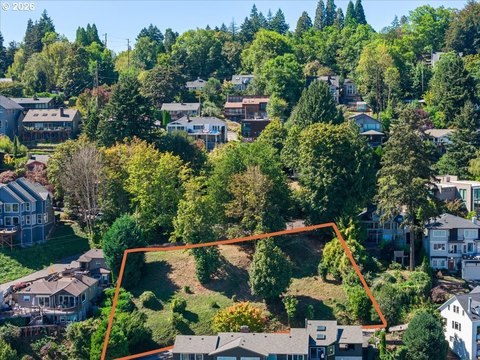 Land, Portland, OR