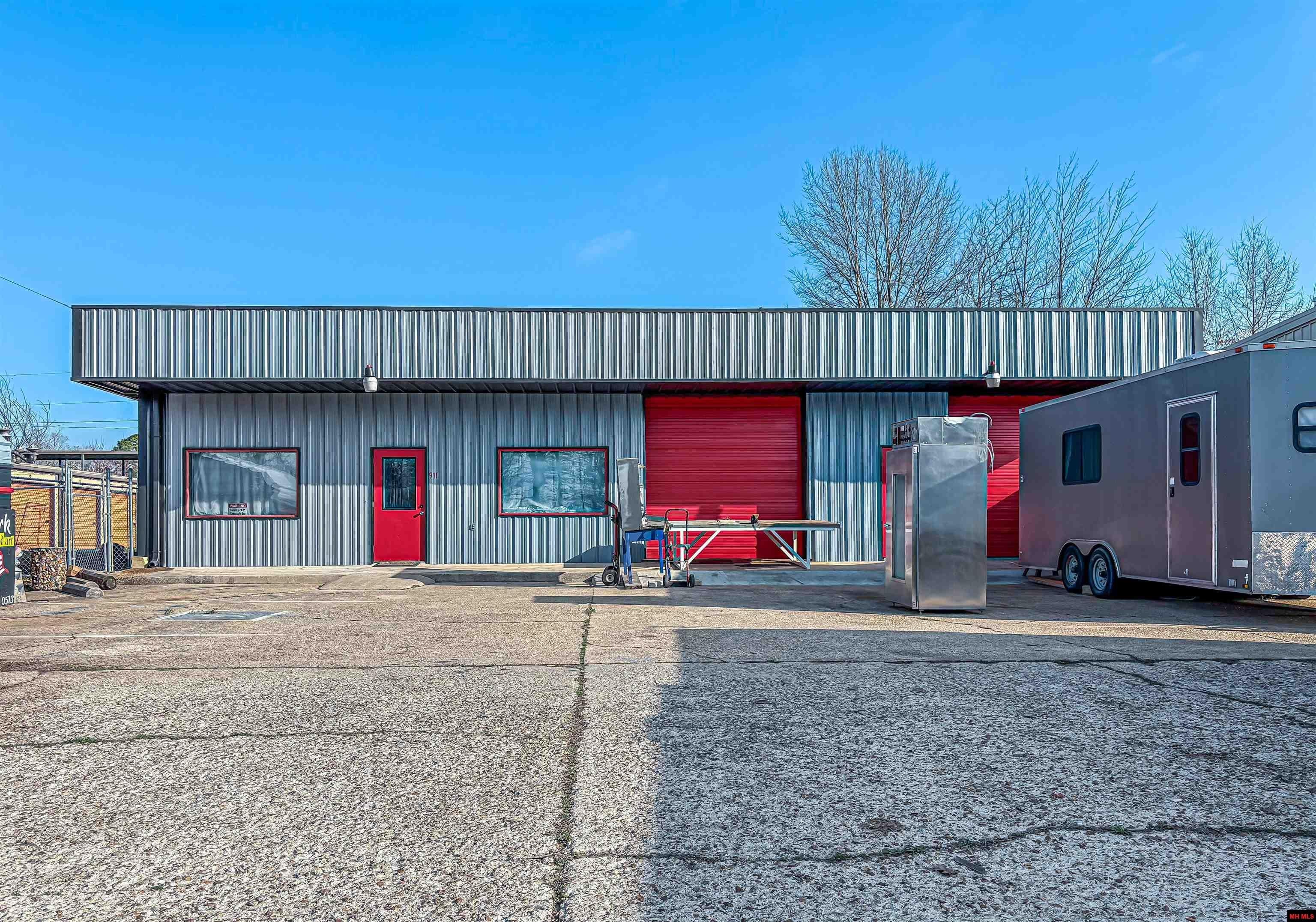 Versatile Commercial Property, Mountain Home