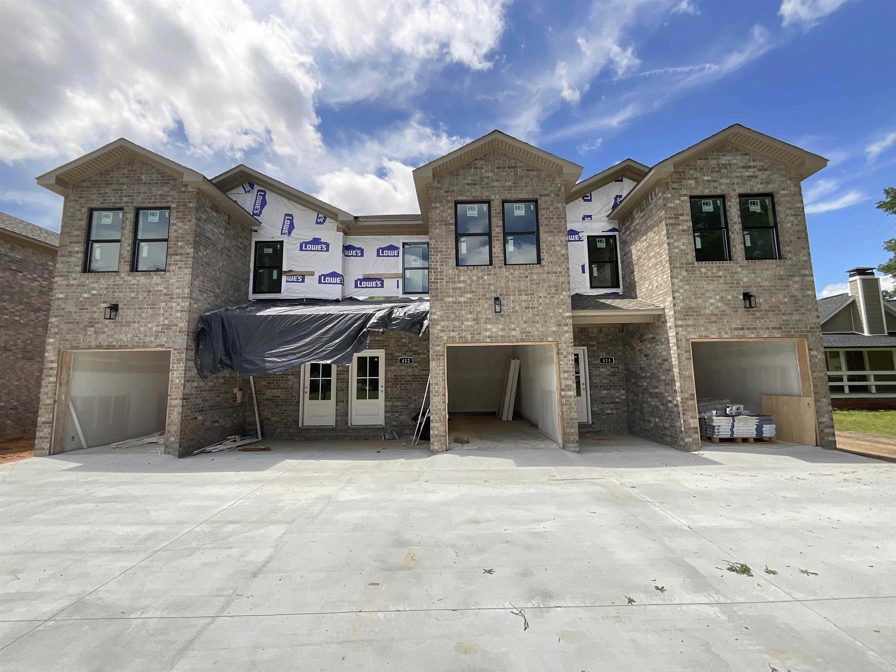 New Construction Triplex in Lonoke